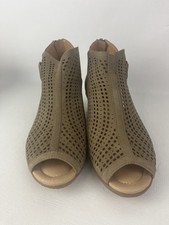 Stivaletti NUOVI taglia 8