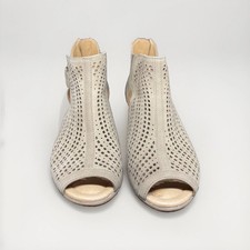 Stivaletti con punta aperta